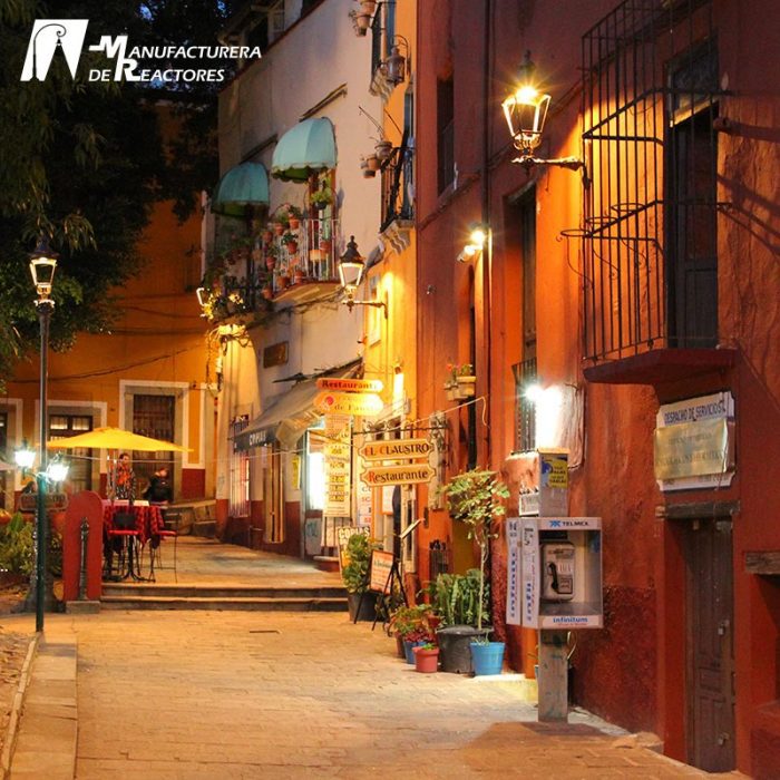 Luminarias Punta de Poste Juárez