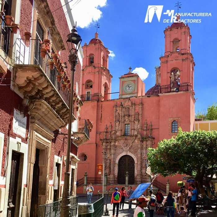 Poste Juárez Iglesia Guanajuato