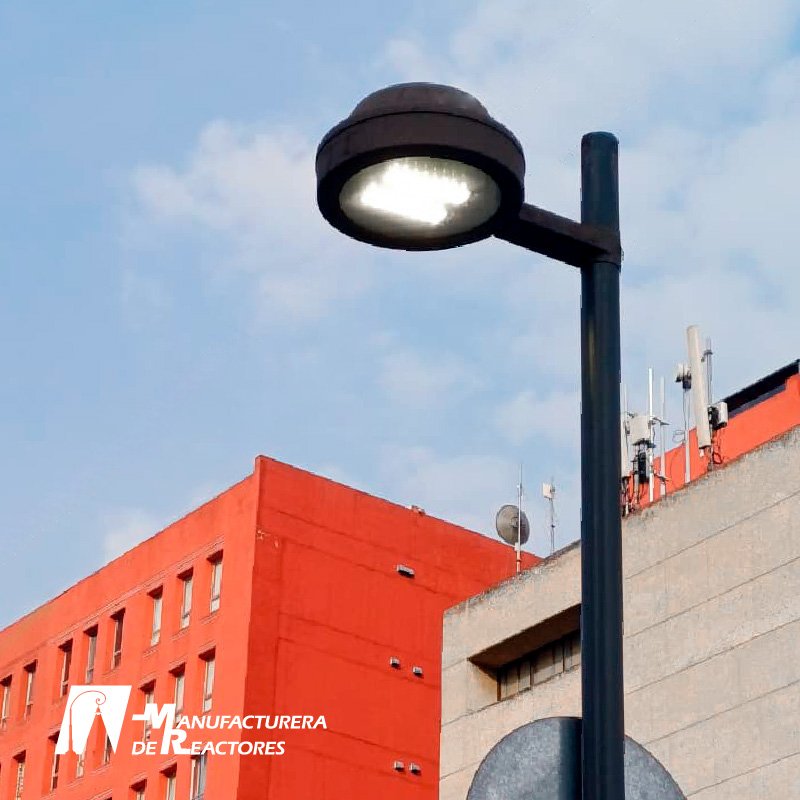 Luminaria Qubit en brazo vial